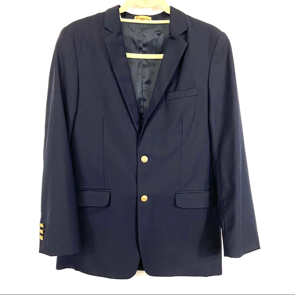 Class Club Gold Label Suit